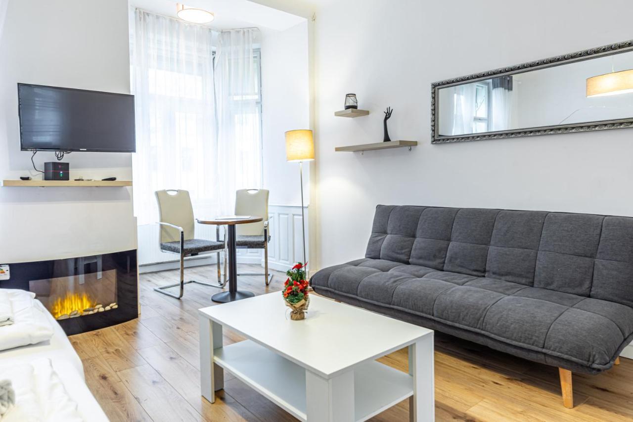 Christiano Apartments - Villa Schoenbrunn Wiedeń Zewnętrze zdjęcie